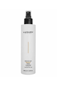 Green Light Day By Day Primer Spray With Millet Milk - Праймер для волосся